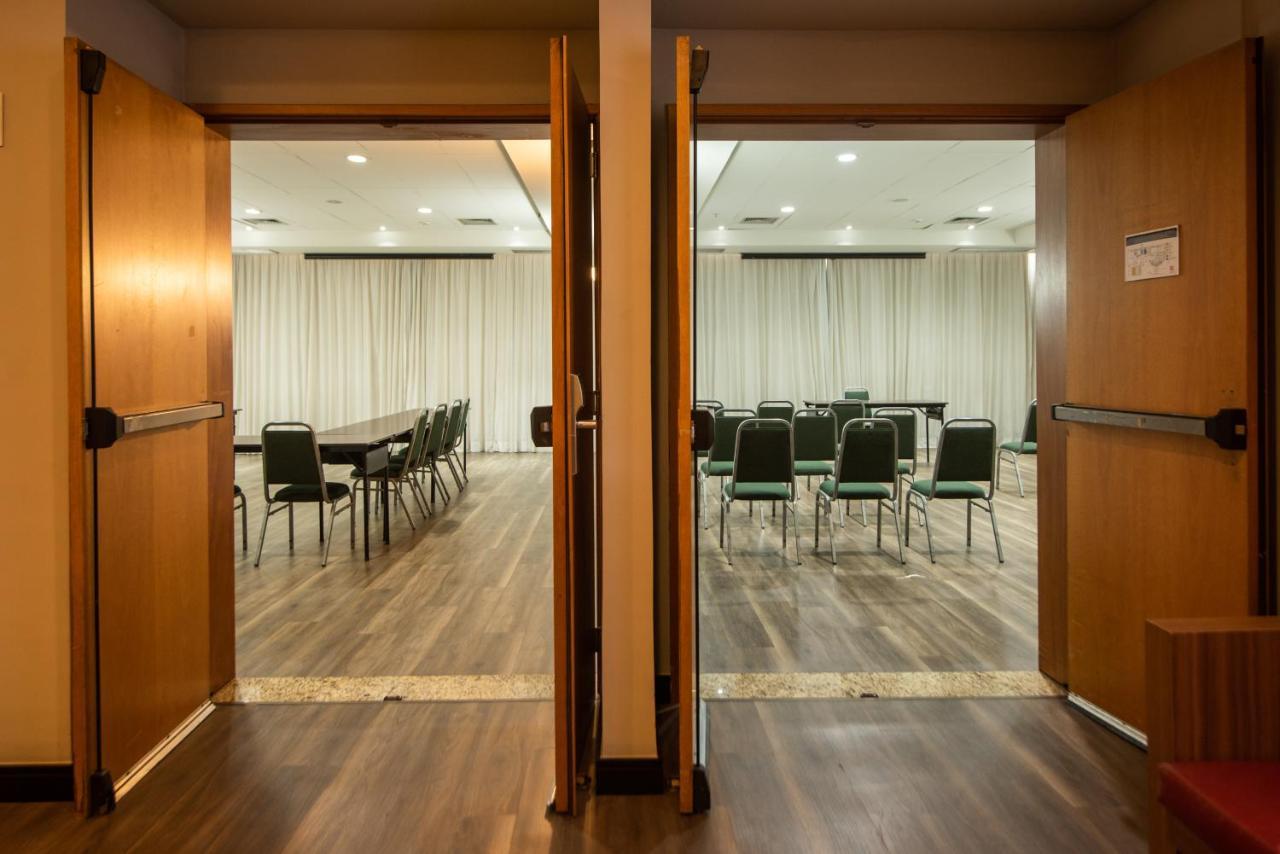 Ibis Betim Hotel Exterior foto
